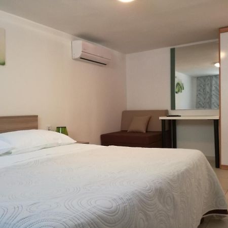포레치 Apartman Anni 아파트 외부 사진