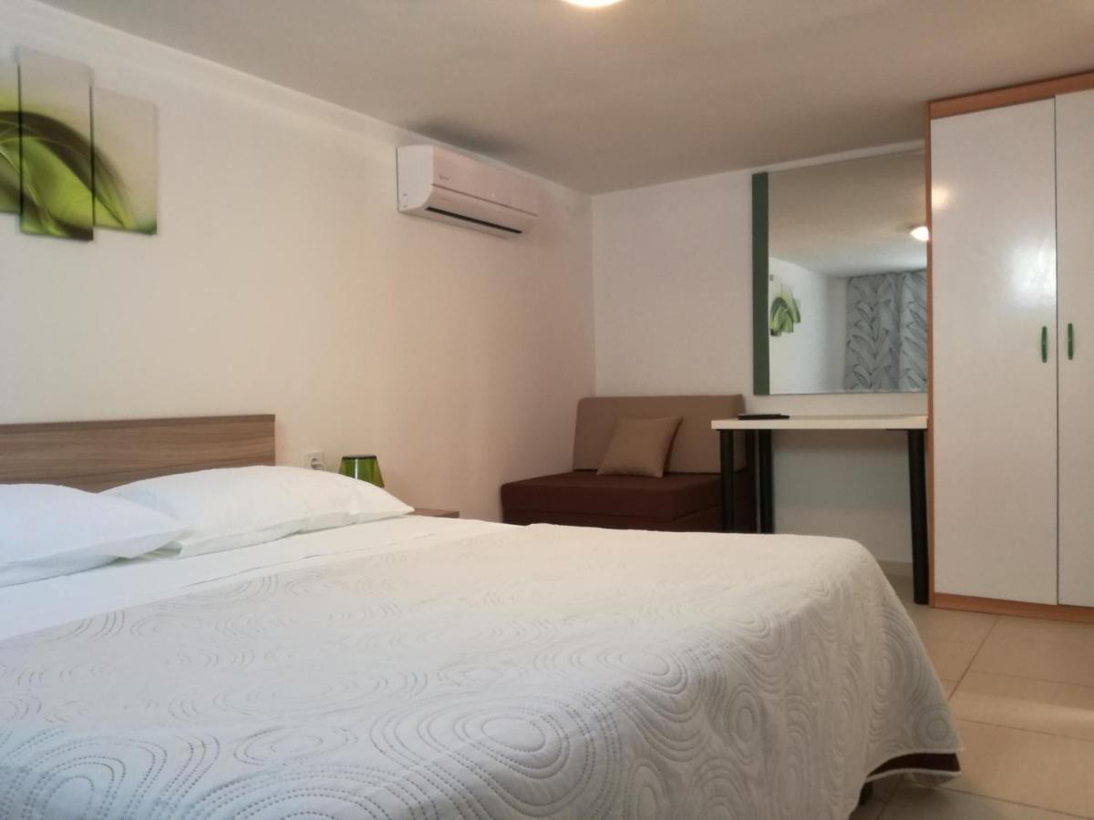 포레치 Apartman Anni 아파트 외부 사진