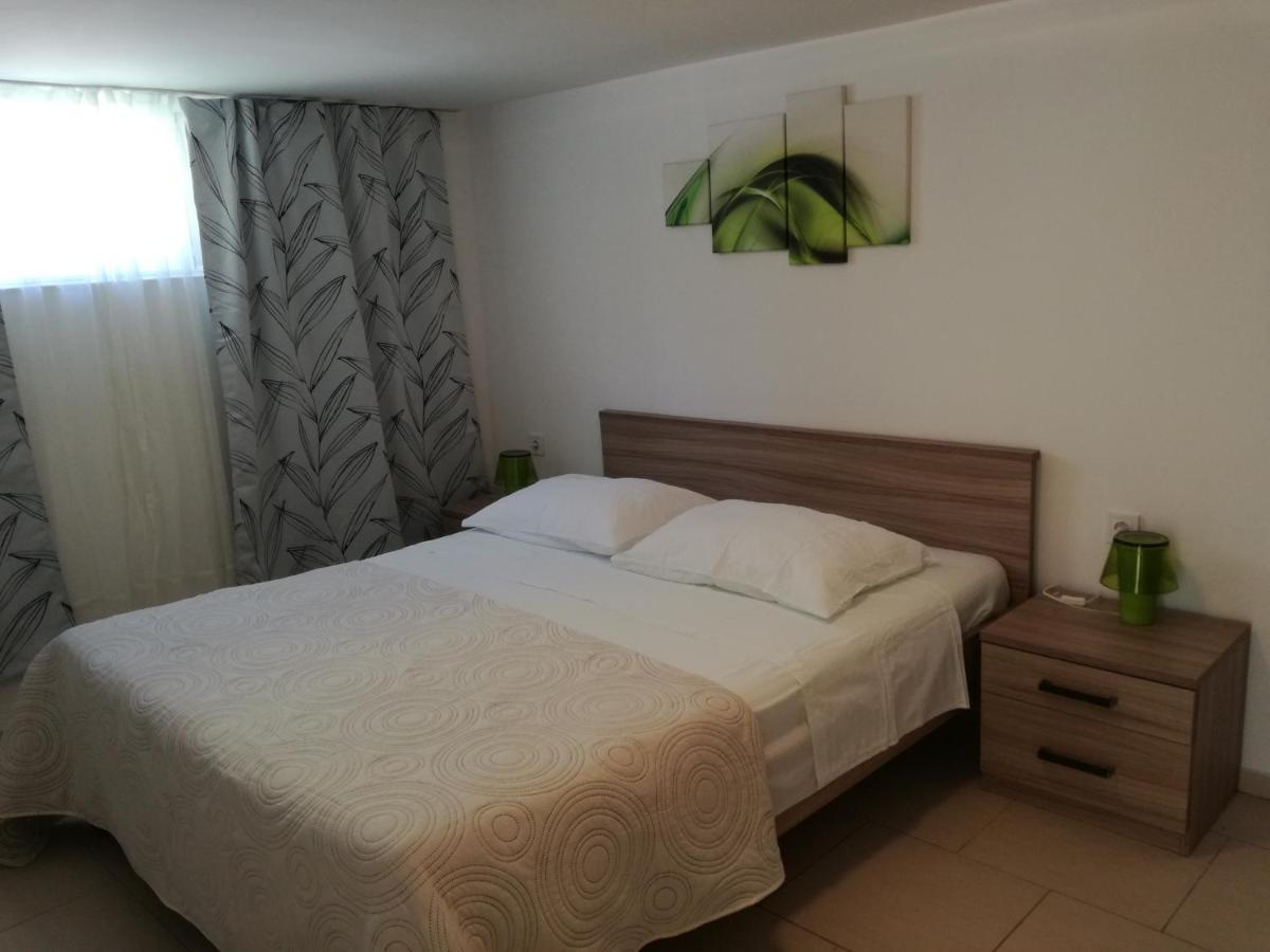 포레치 Apartman Anni 아파트 외부 사진